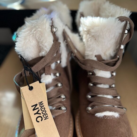 BNWT Madden NYC Faux Fur Cuff Lace Up Booties (8) in coffee tan / cream lining - Picture 7 of 10